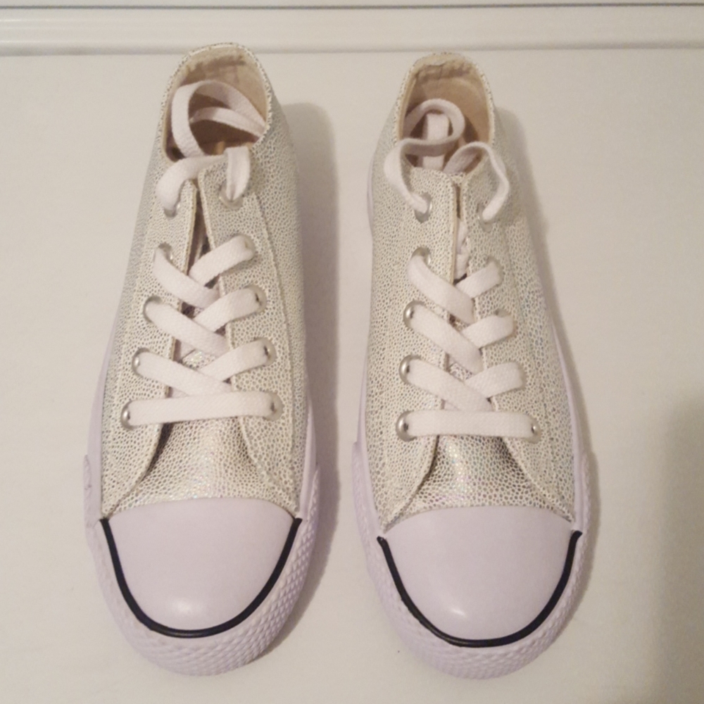 New with tags AIRWALK, Legacee Sneaker